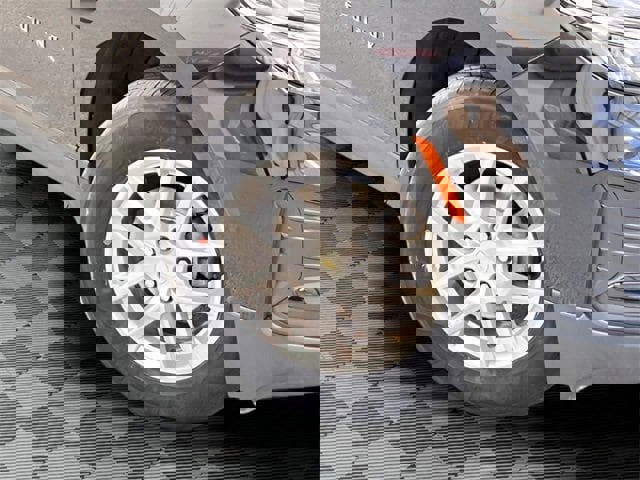 Certified 2023 Chevrolet Equinox LS image 23