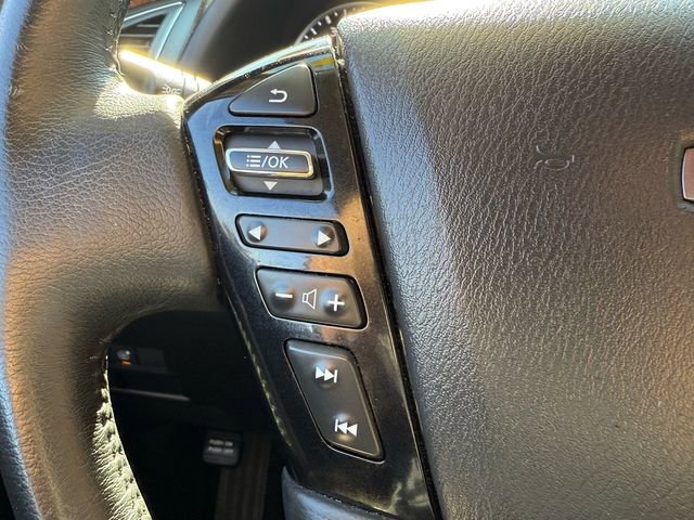 Used 2024 Nissan Armada SL w/ Captain's Chairs Package image 37