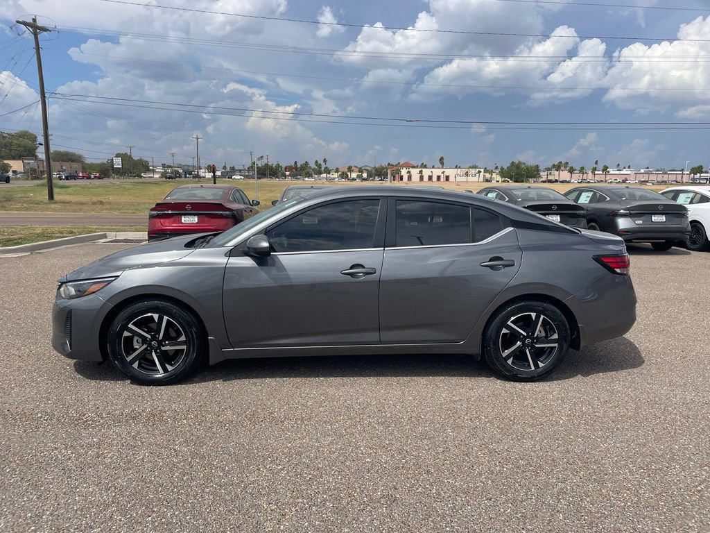 Used 2025 Nissan Sentra SV FWD image 4