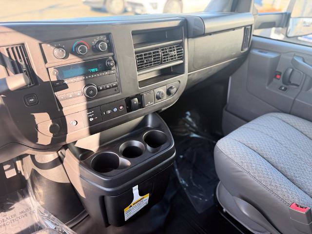 Used 2022 Chevrolet Express 3500 w/ Power Convenience Package RWD image 18