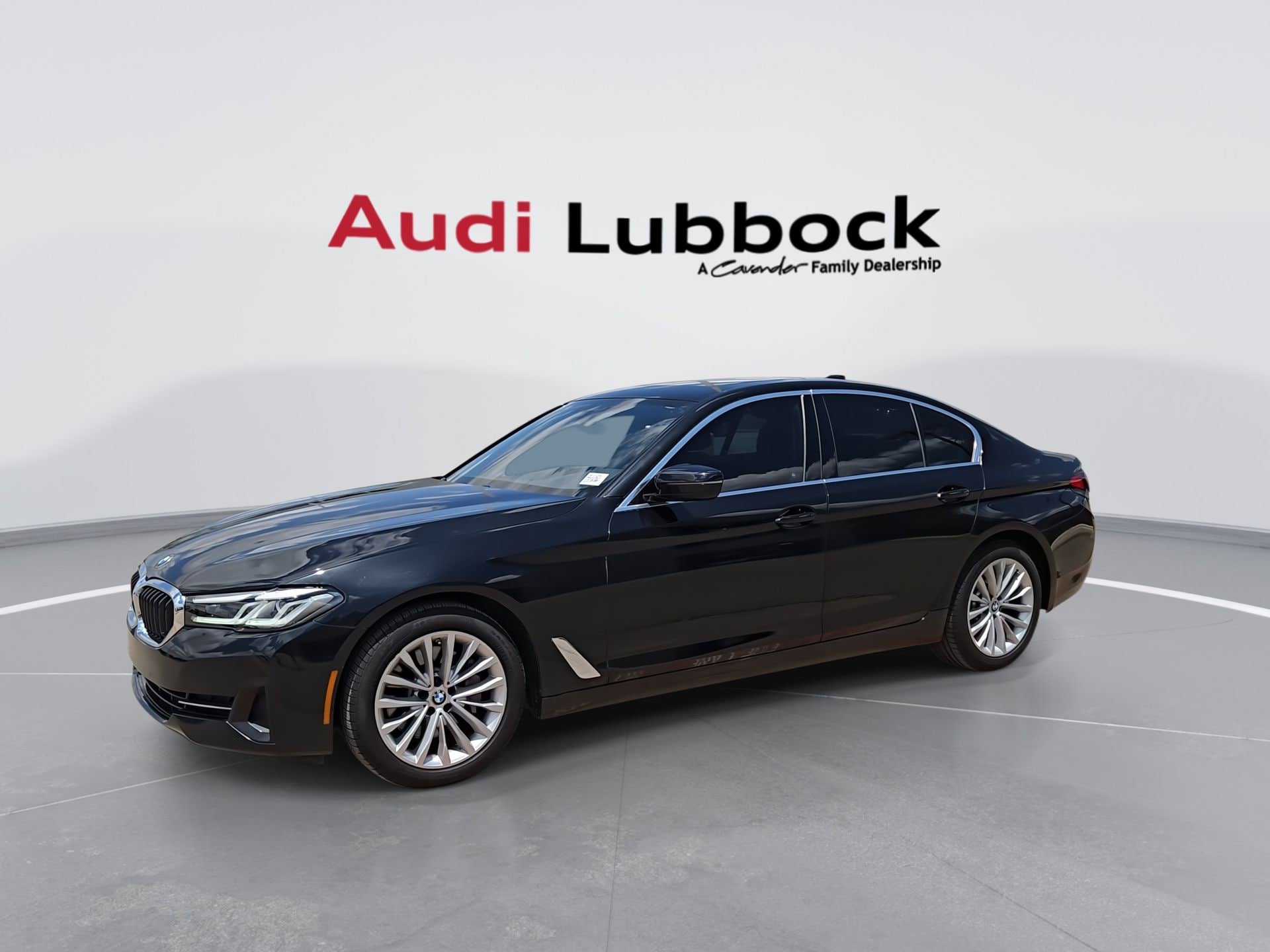 Used 2023 BMW 530i w/ Convenience Package RWD image 5