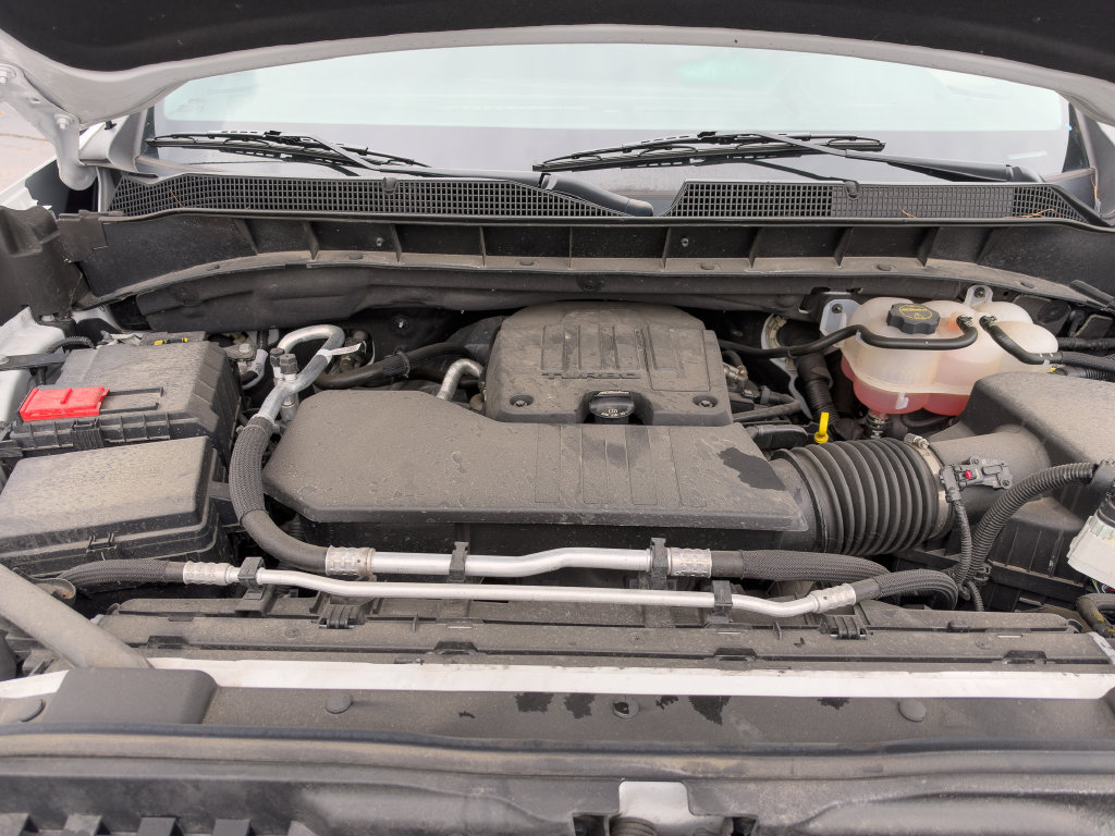Used 2024 Chevrolet Silverado 1500 LT AWD/4WD image 28