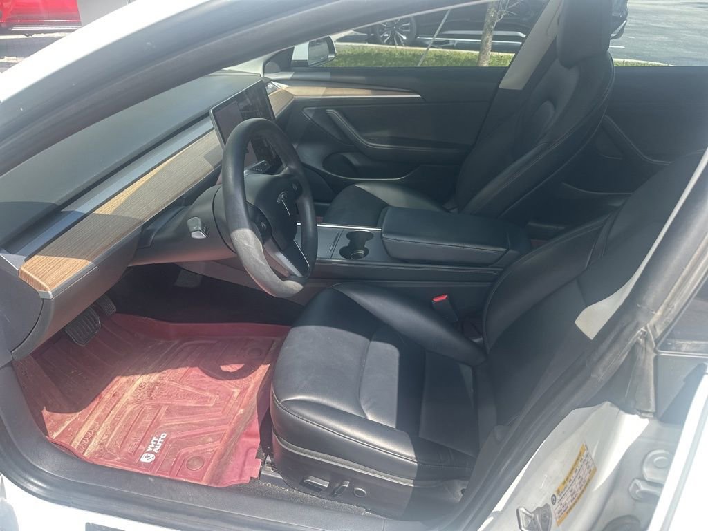 Used 2021 Tesla Model 3 Standard Range Plus image 5