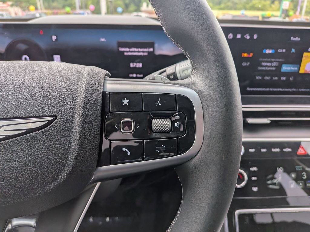 Used 2025 Genesis GV80 2.5T Standard AWD/4WD image 21