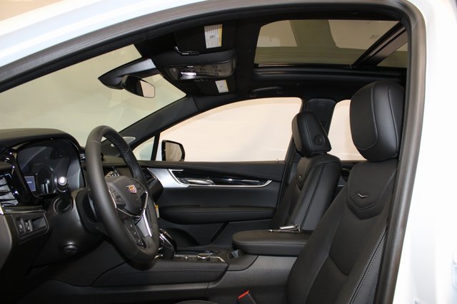 New 2025 Cadillac XT5 Premium Luxury image 5