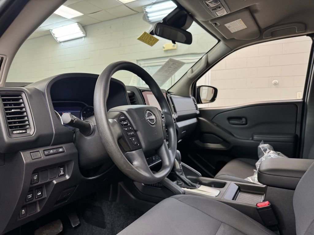 Used 2024 Nissan Frontier S w/ Technology Package image 13