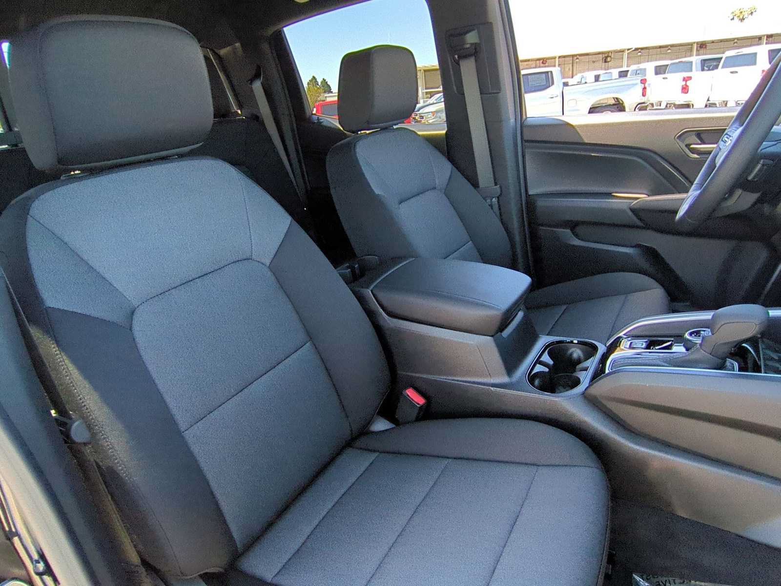New 2026 Chevrolet Colorado Trail Boss w/ Midnight Edition AWD/4WD image 27