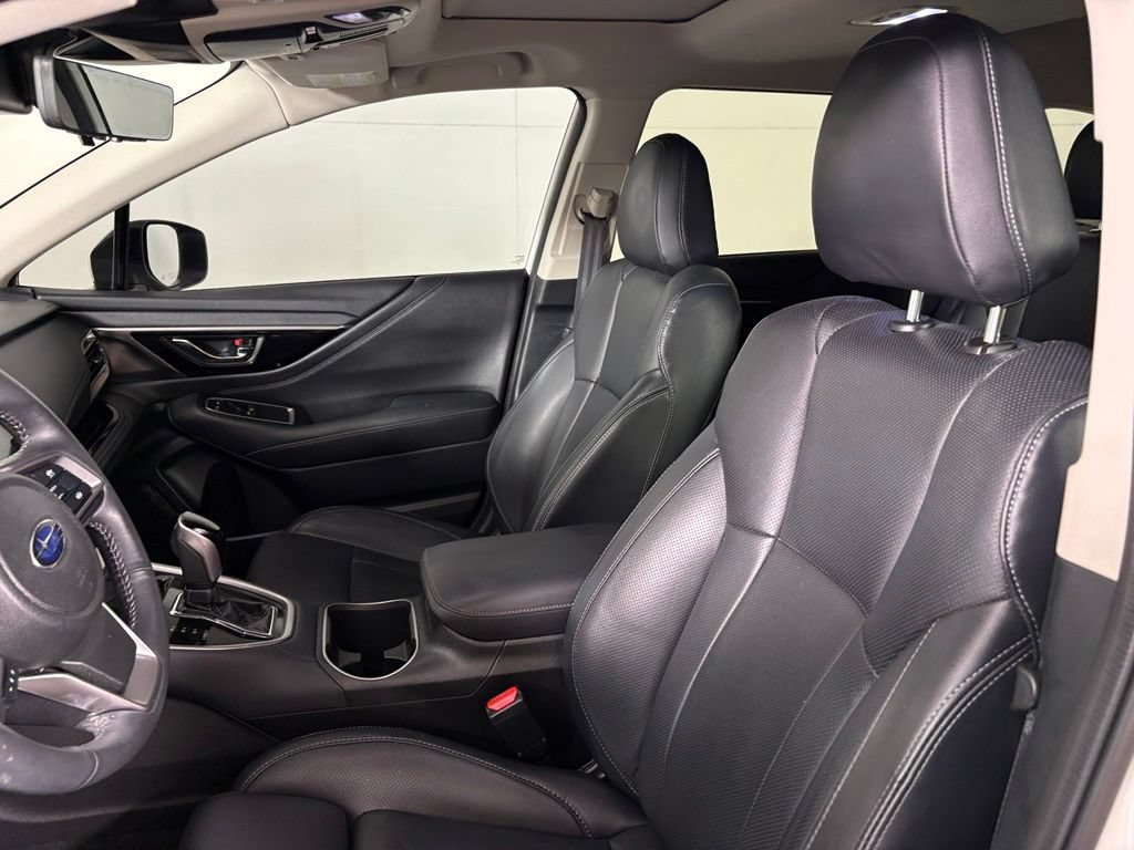 Used 2023 Subaru Outback Touring AWD/4WD image 18