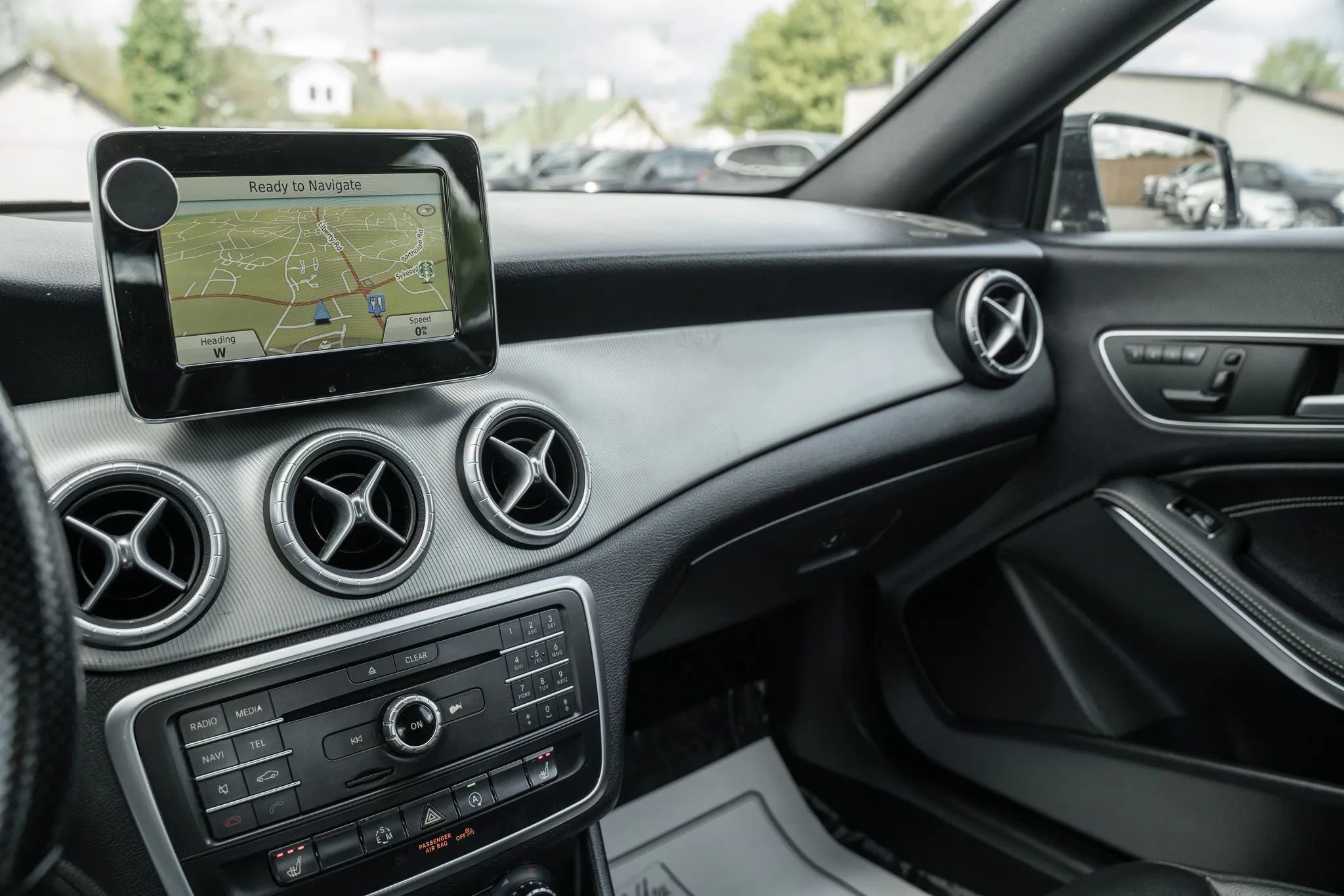 Used 2015 Mercedes-Benz CLA 250 4MATIC image 19