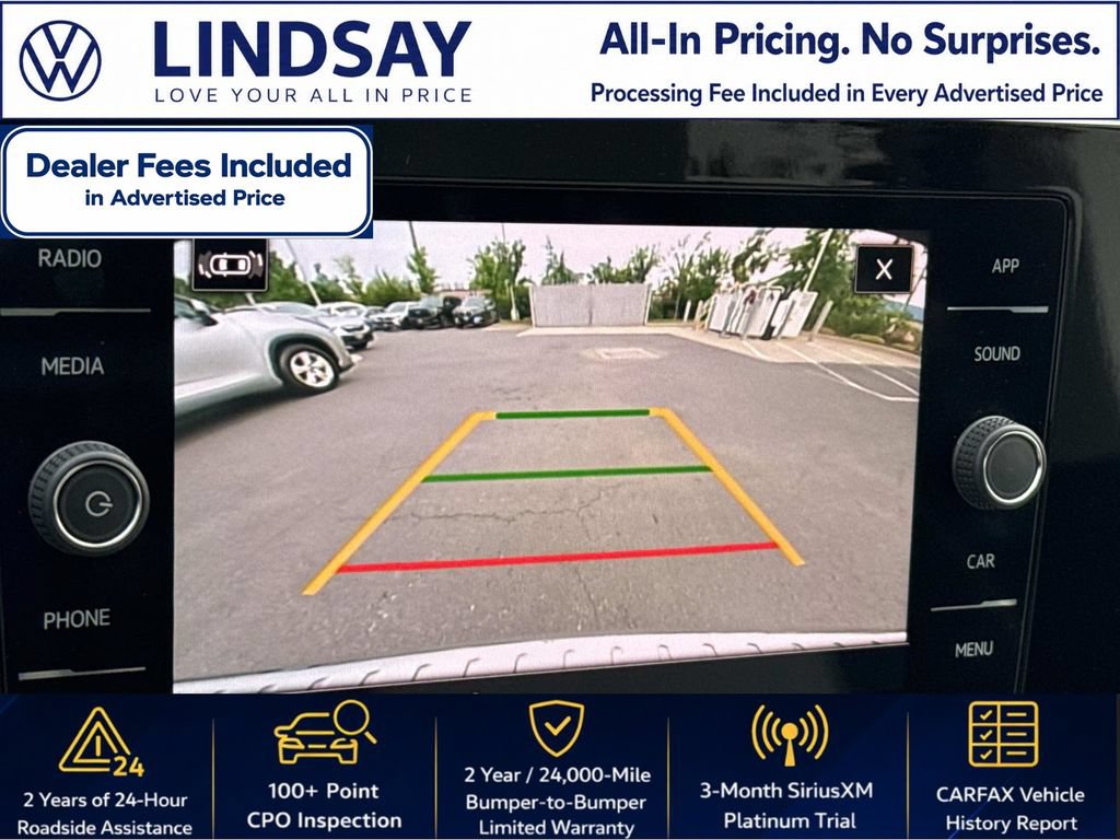 Certified 2025 Volkswagen Taos SE w/ Panoramic Sunroof Package AWD/4WD image 16