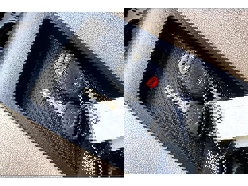 Used 2007 GMC Sierra 2500 SLT w/ Convenience Package image 14