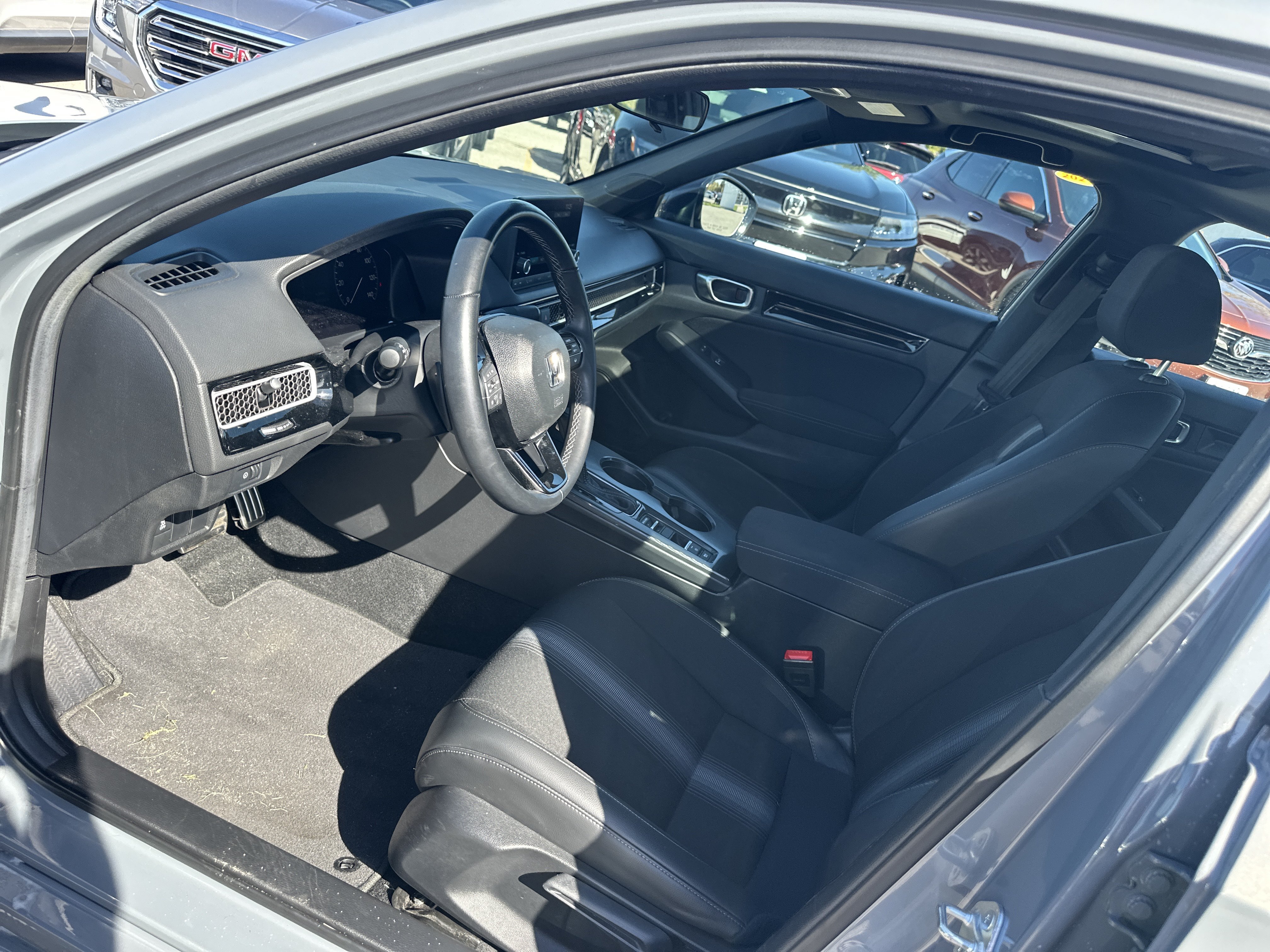 Certified 2025 Honda Civic Sport Touring image 12