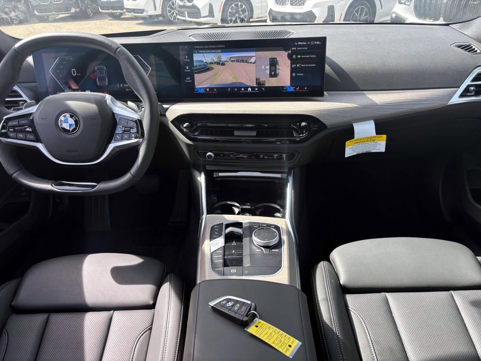 Used 2025 BMW 330i xDrive Sedan AWD/4WD image 29