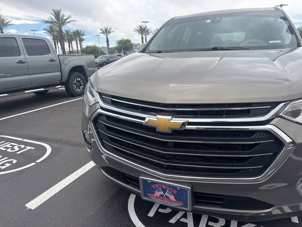 Used 2019 Chevrolet Traverse Premier AWD/4WD image 2