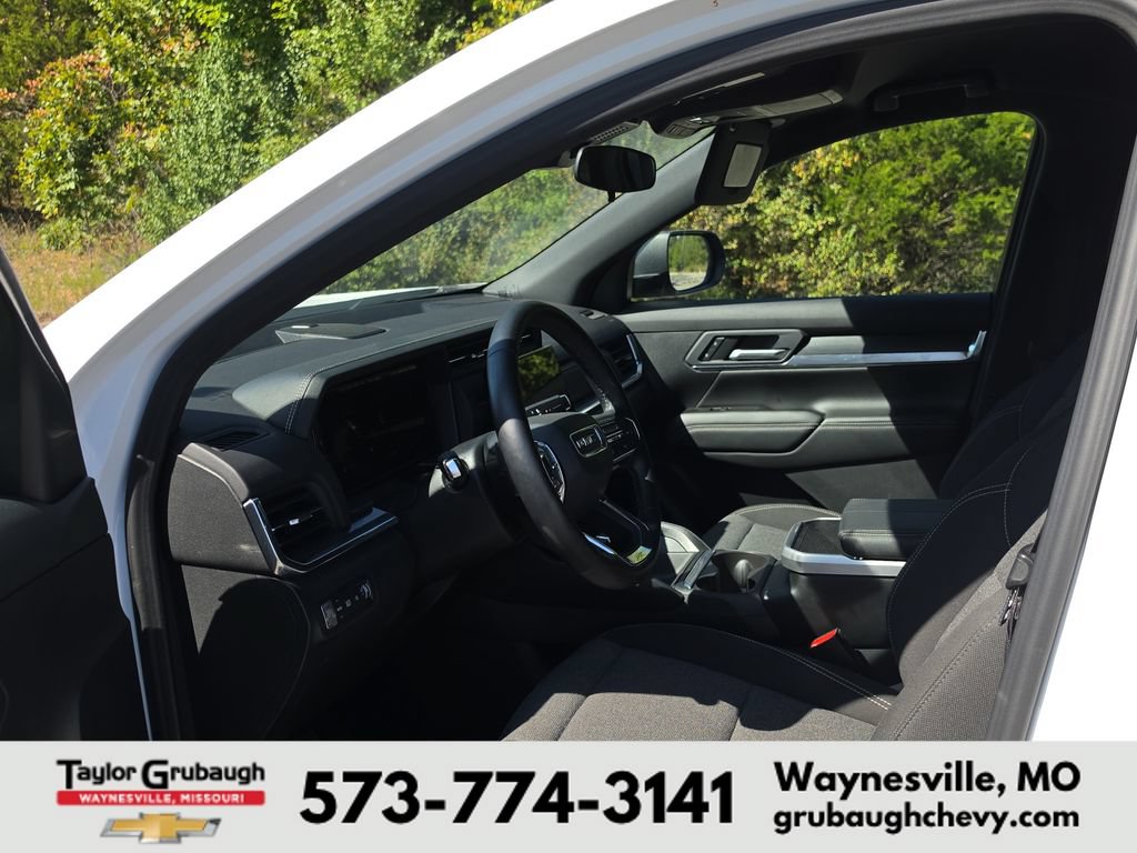 Used 2026 GMC Terrain Elevation FWD image 8