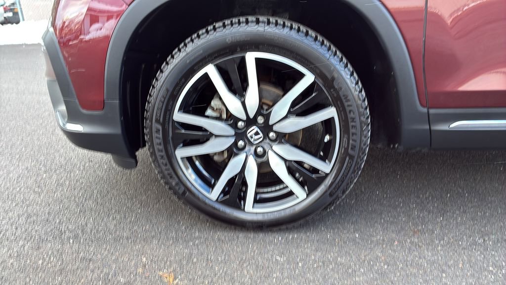 Used 2021 Honda Pilot Touring image 19