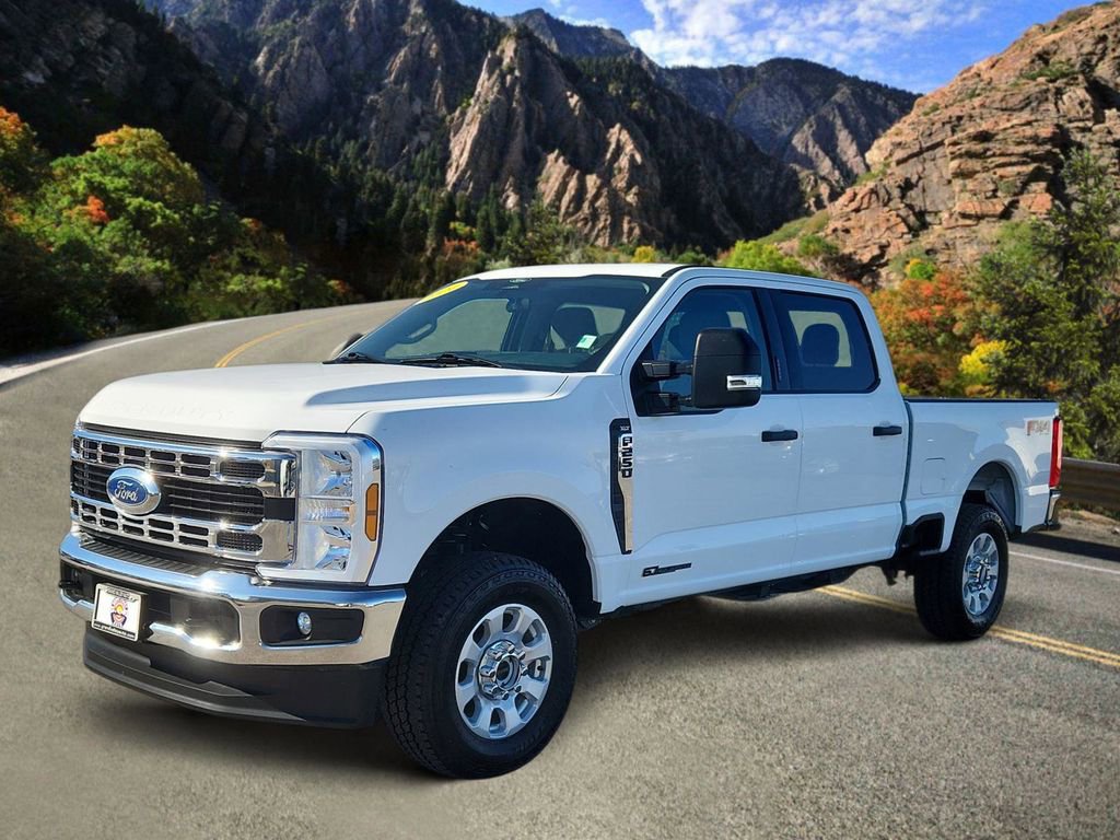 Used 2024 Ford F250 XLT w/ FX4 Off-Road Package image 5