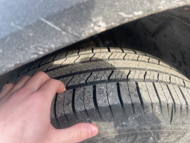 Used 2020 GMC Acadia SLE image 9