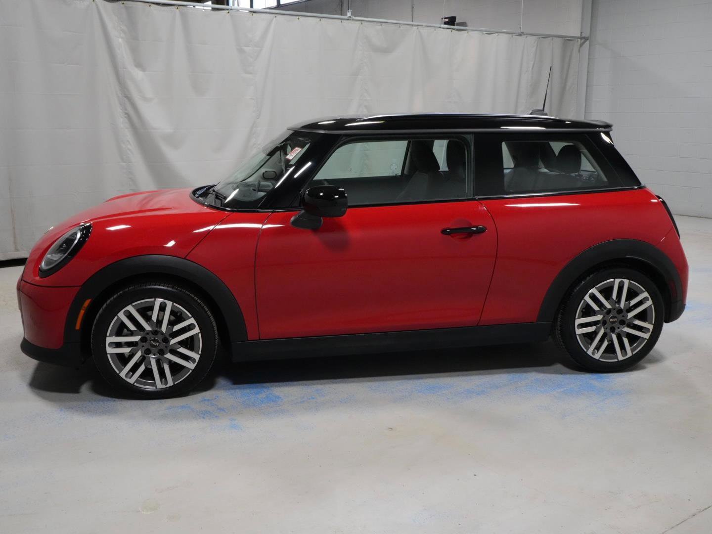 Certified 2025 MINI Cooper S image 15