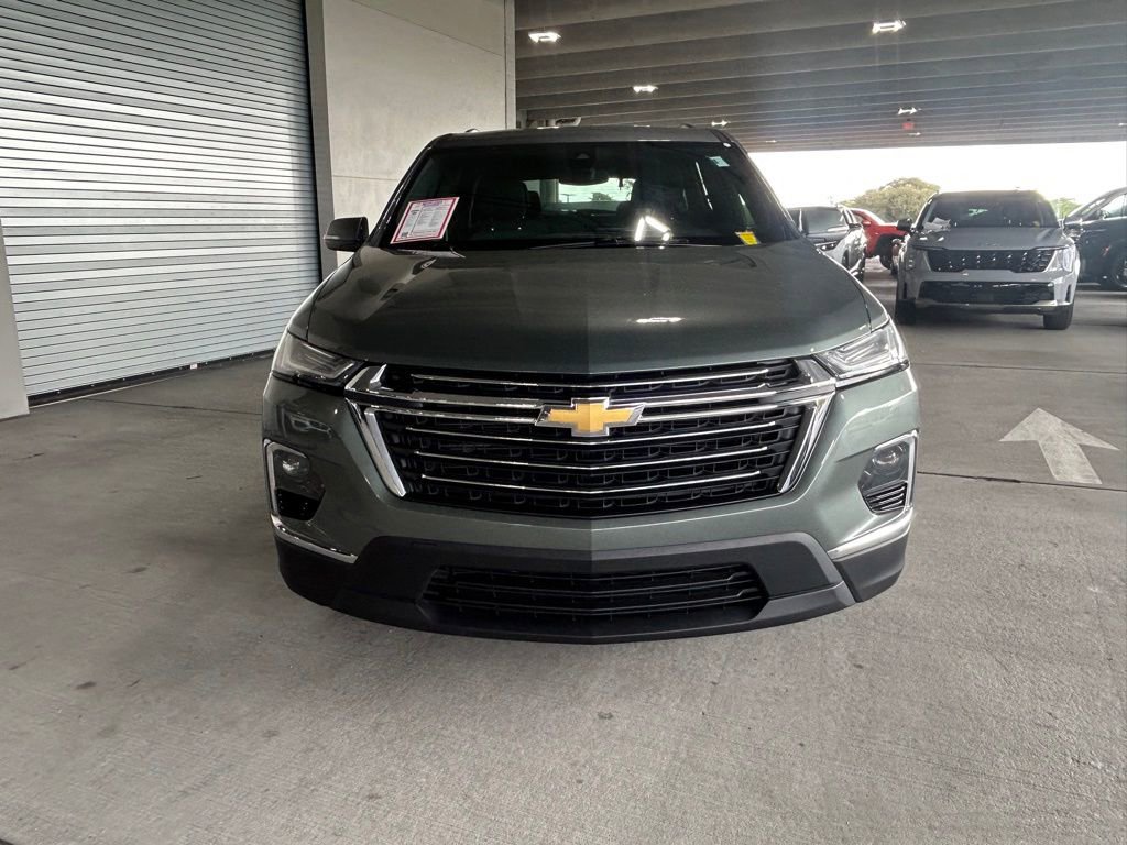 Used 2023 Chevrolet Traverse LT image 8