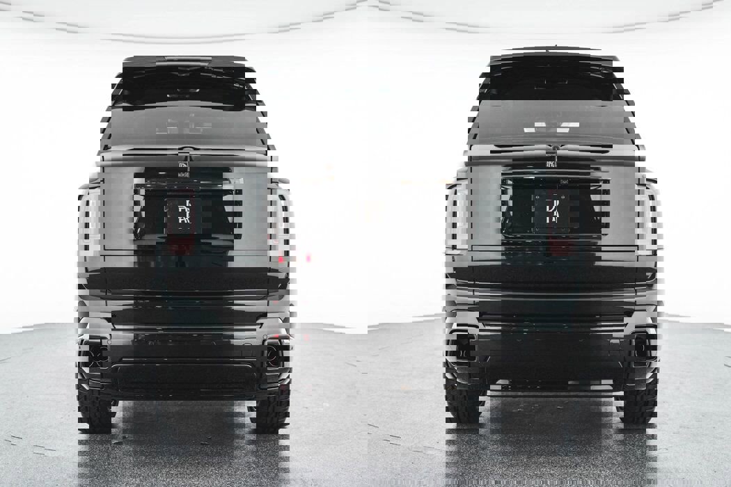 New 2025 Rolls-Royce Cullinan Black Badge image 22