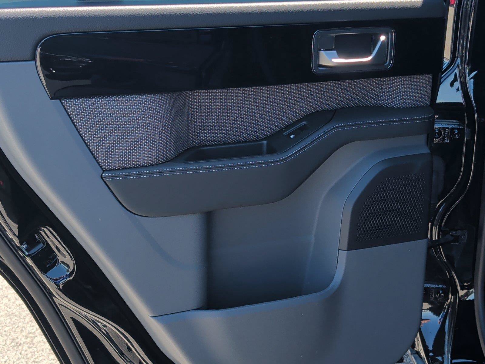 New 2025 INEOS Grenadier Station Wagon AWD/4WD image 32