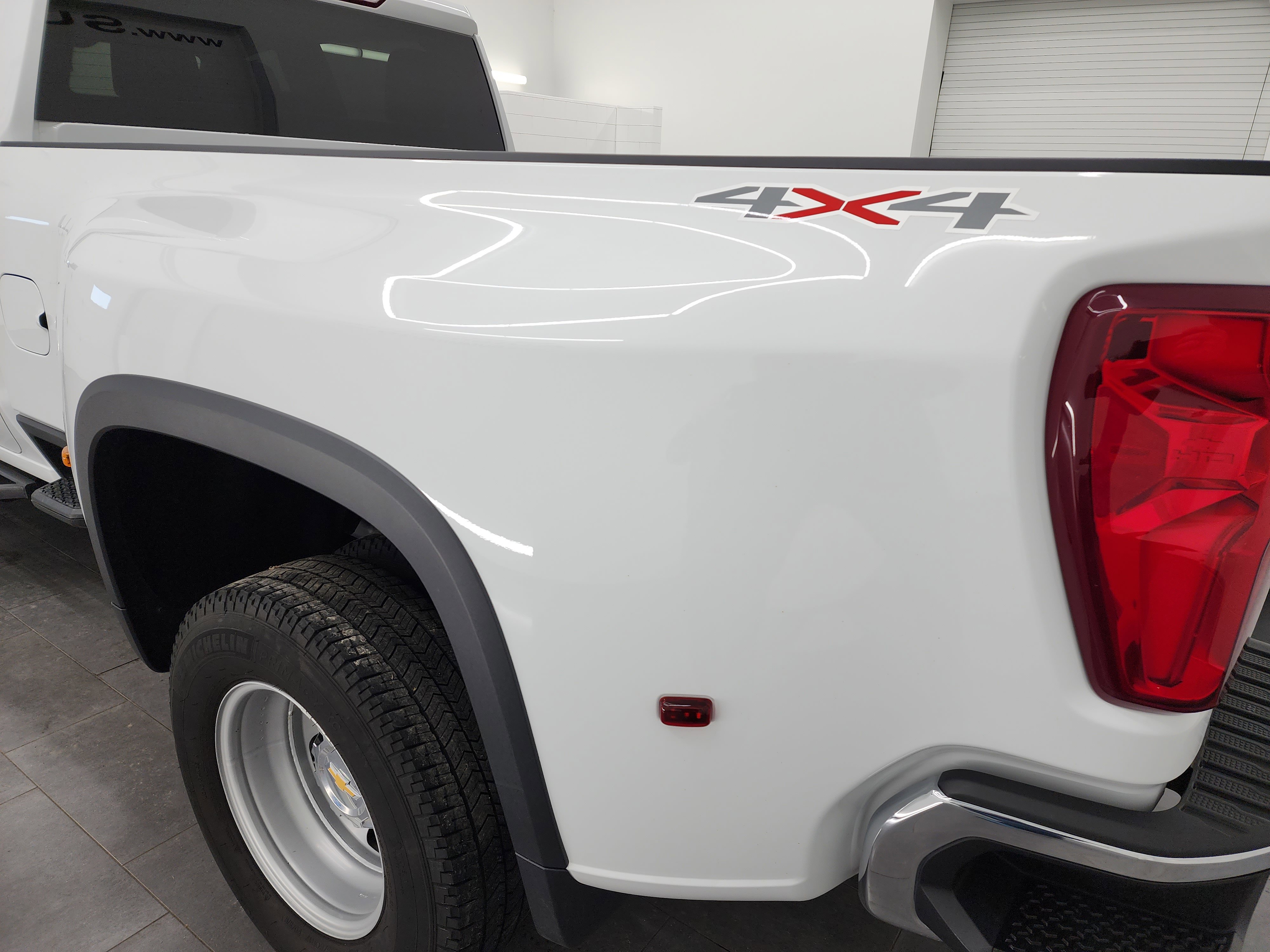 Used 2024 Chevrolet Silverado 3500 LT w/ Convenience Package image 34