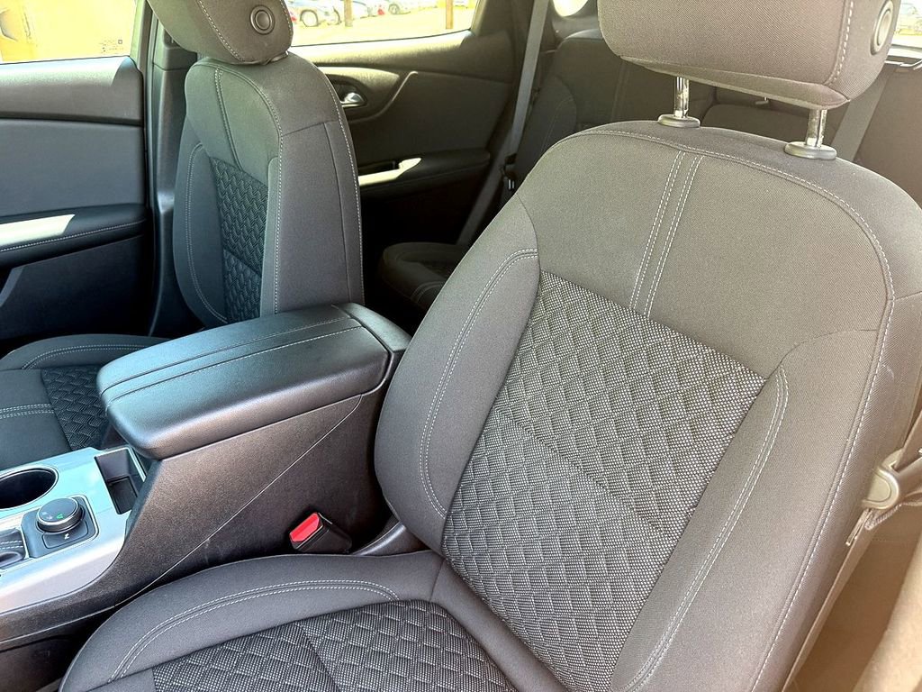 Used 2019 Chevrolet Blazer LT image 13