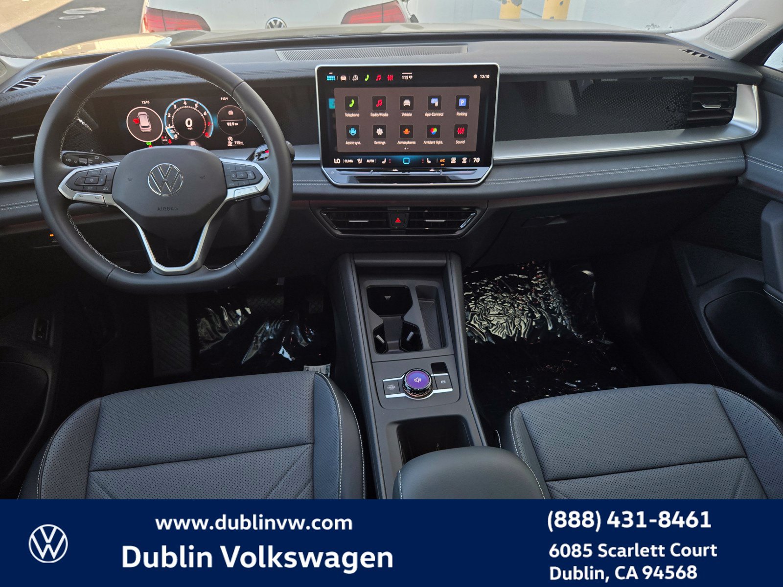 New 2026 Volkswagen Tiguan SE FWD image 12