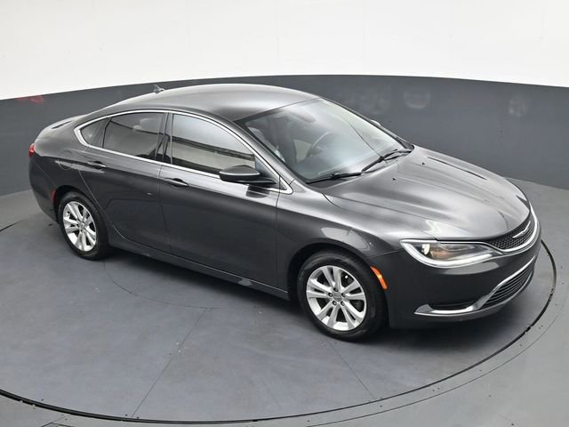 Used 2017 Chrysler 200 Limited Platinum image 21