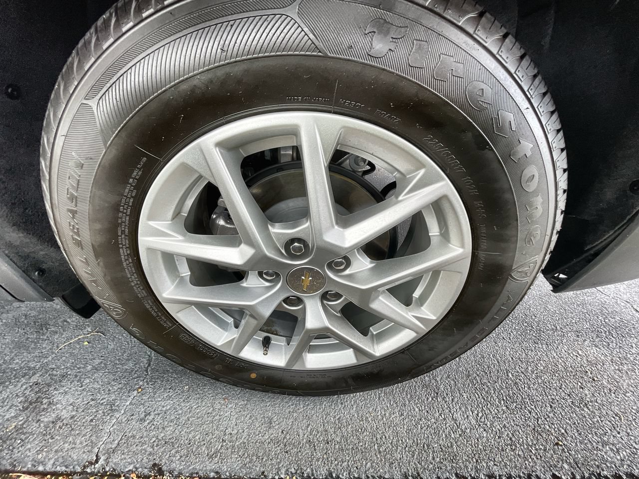 Used 2023 Chevrolet Equinox LT FWD image 32