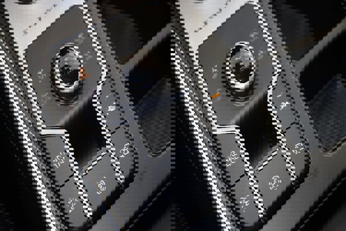 Used 2025 Kia Sorento EX image 29