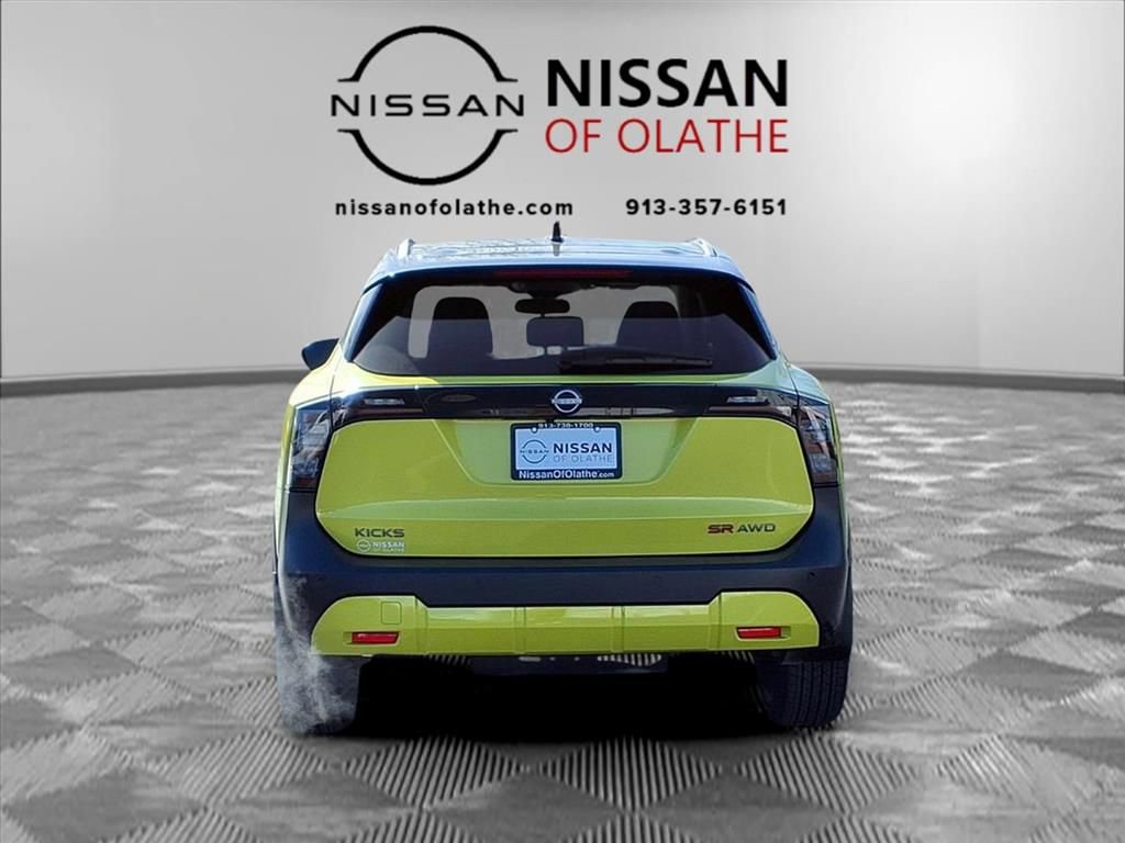 Certified 2025 Nissan Kicks SR image 26
