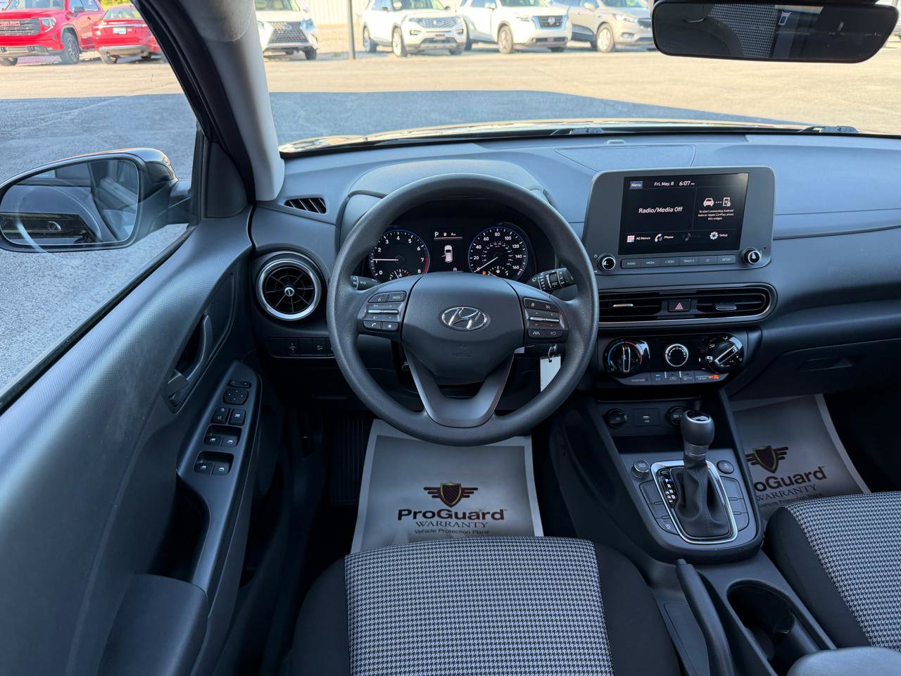 Used 2023 Hyundai Kona SE AWD/4WD image 15
