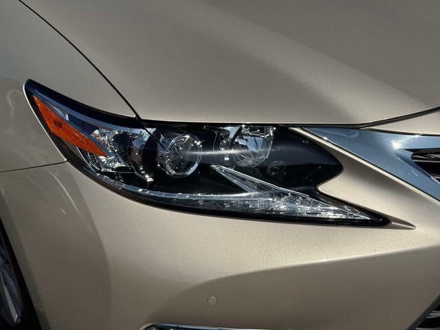 Used 2018 Lexus ES 350 w/ Premier Package FWD image 12
