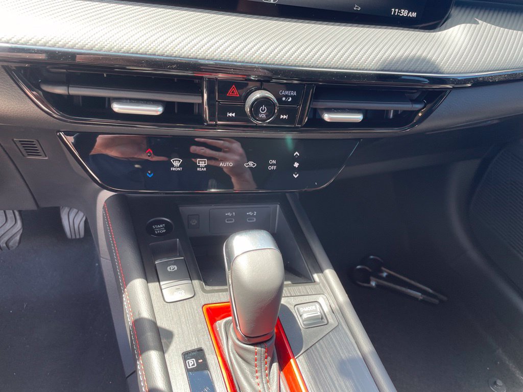 New 2026 Nissan Kicks SR AWD/4WD image 16