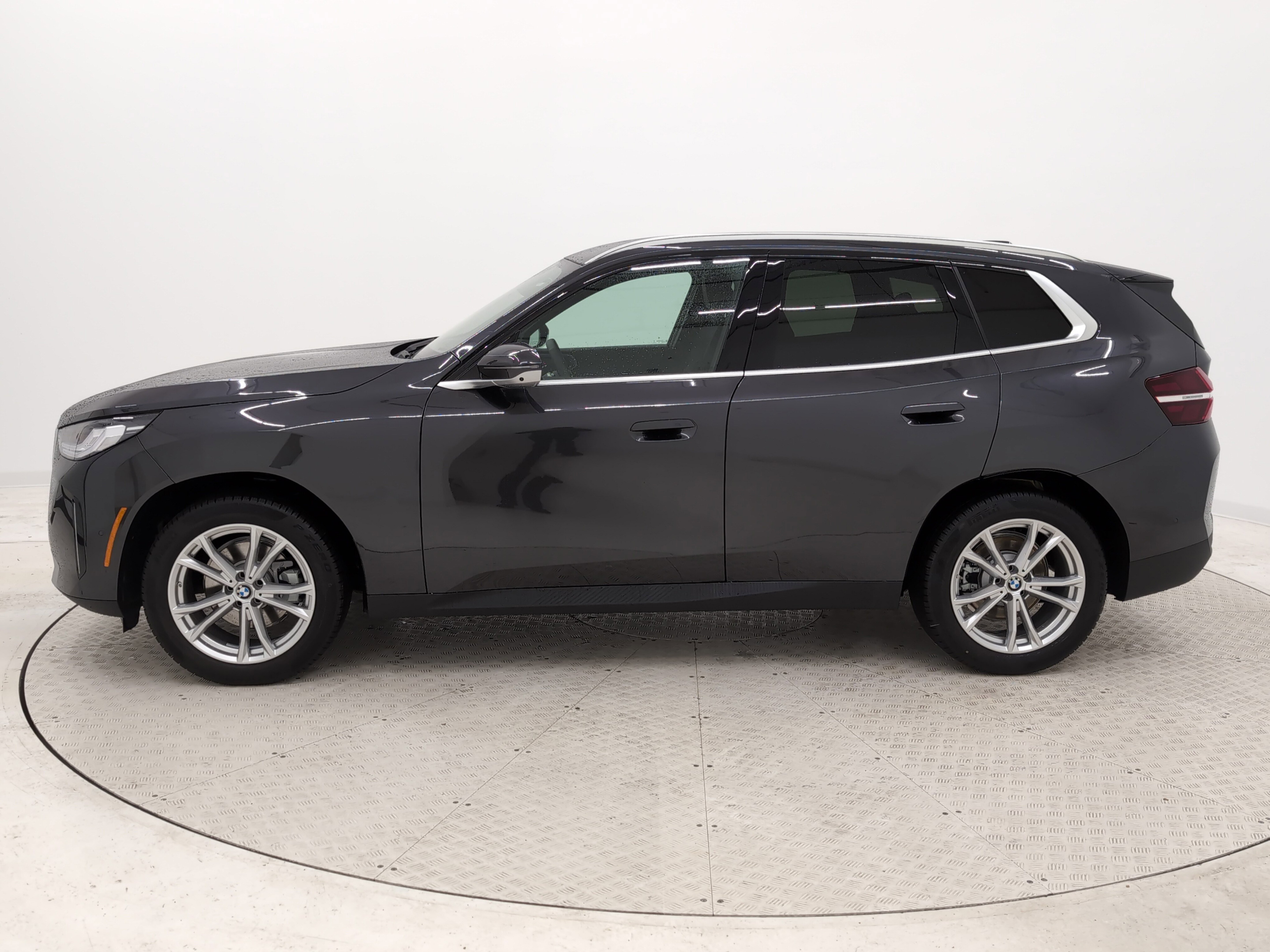 New 2025 BMW X3 xDrive30i w/ Premium Package image 5