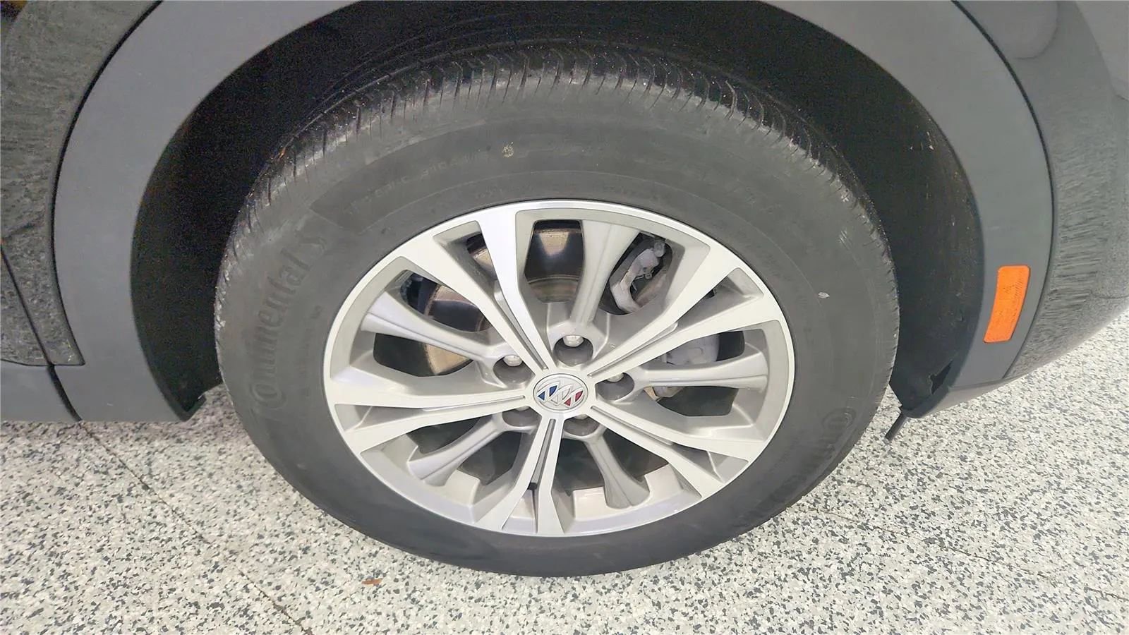 Used 2023 Buick Envision Preferred image 13