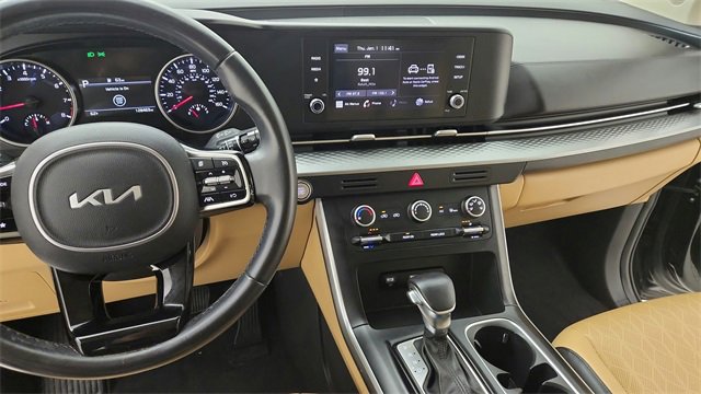 Used 2022 Kia Carnival LX image 23