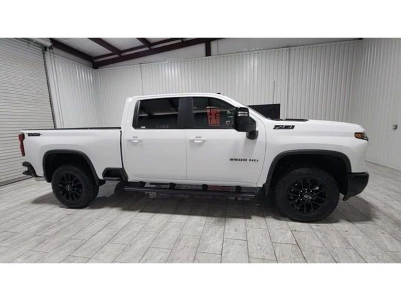 New 2025 Chevrolet Silverado 2500 LT w/ Trail Boss Package image 9