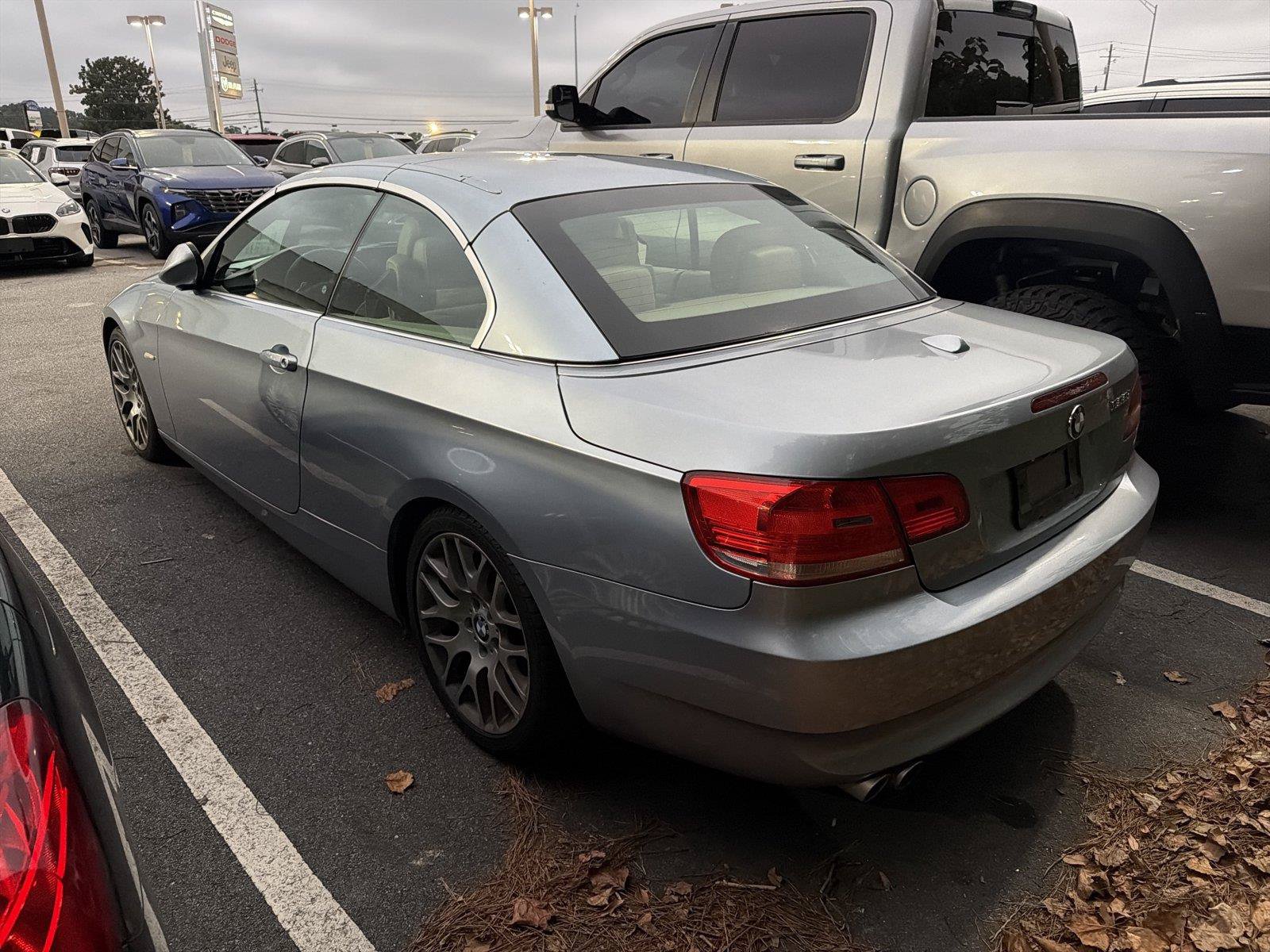 Used 2009 BMW 328i Convertible RWD image 6