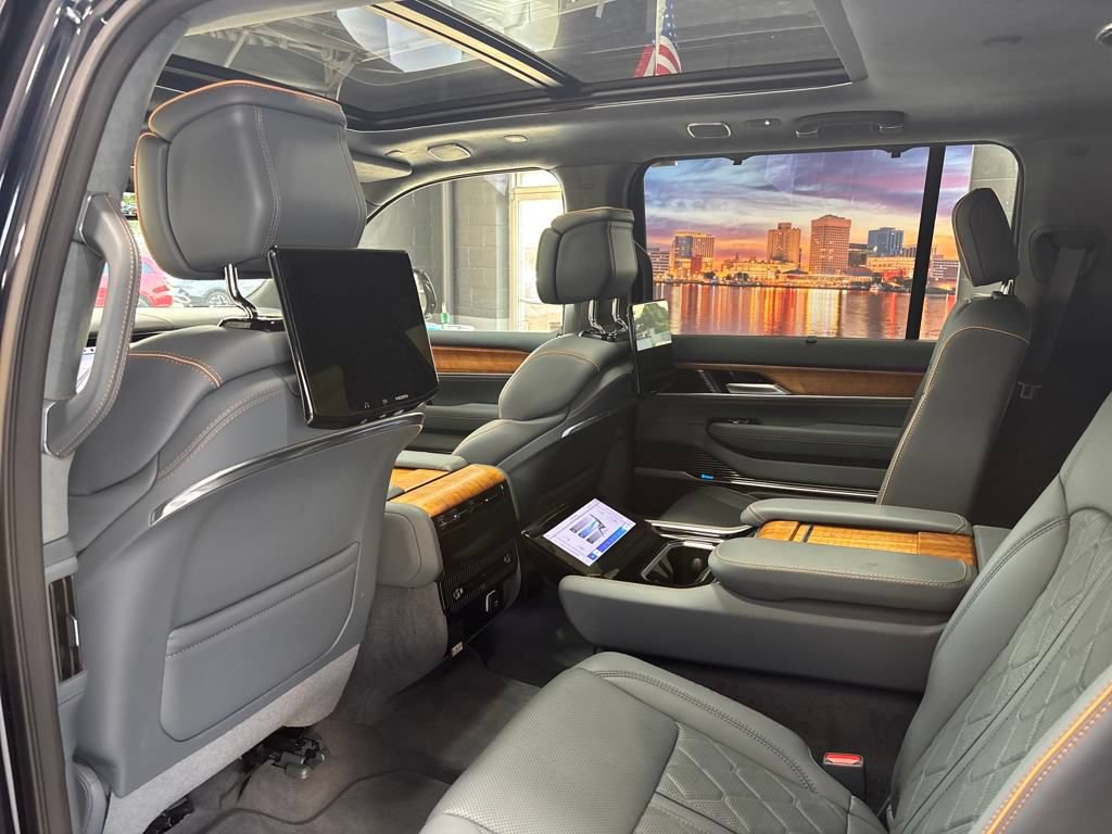 New 2024 Jeep Grand Wagoneer L Series III w/ Rear Seat Video Group 1 AWD/4WD image 13