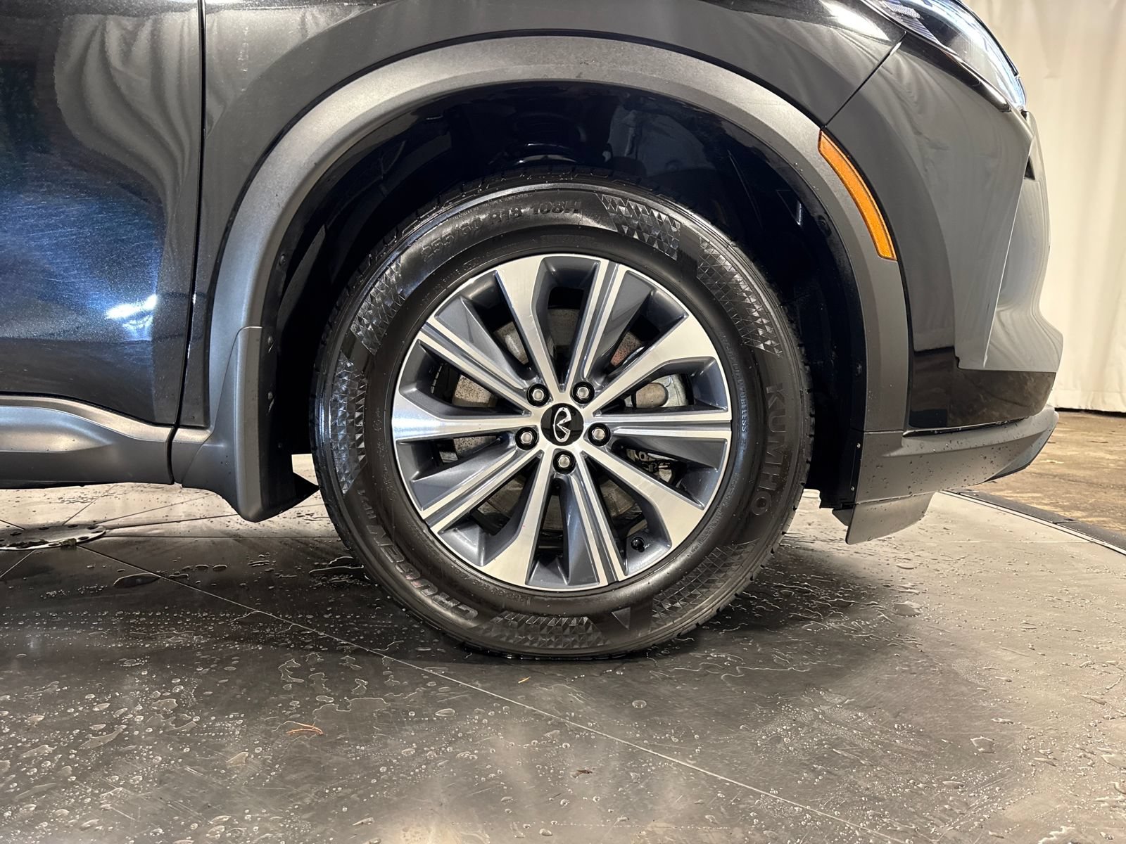Certified 2025 INFINITI QX60 Pure AWD/4WD image 21