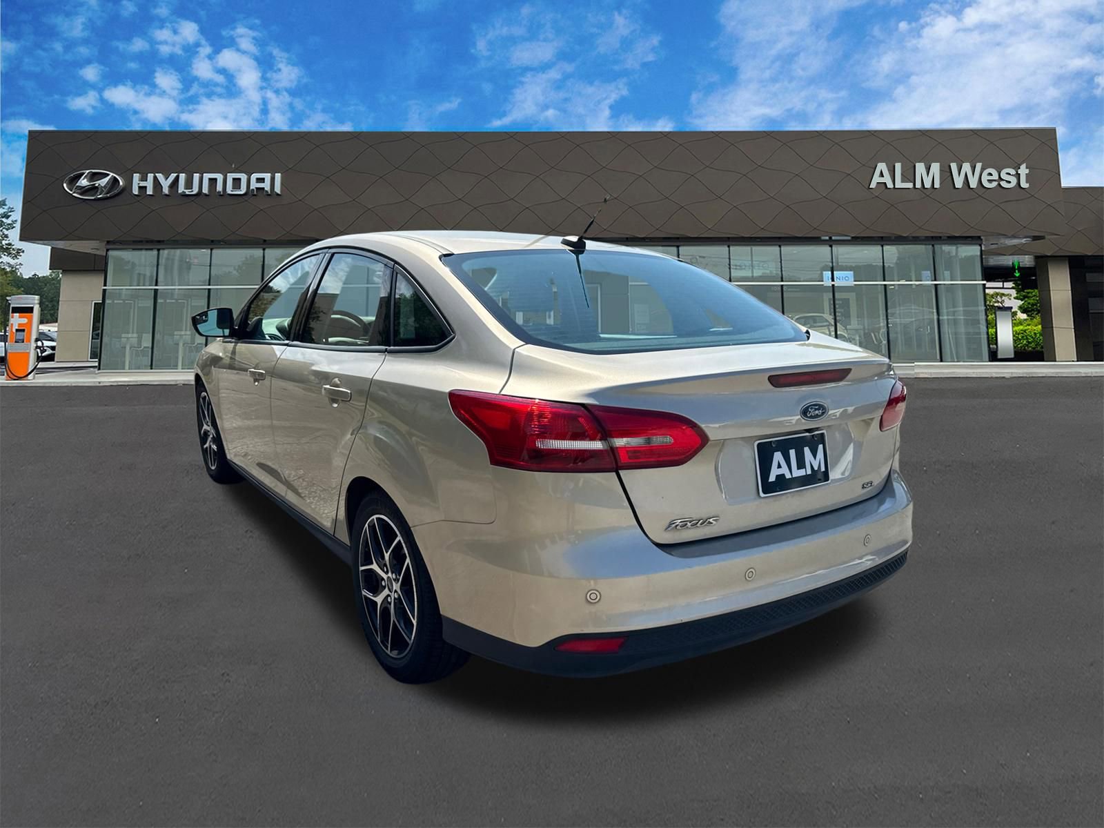 Used 2018 Ford Focus SEL FWD image 7