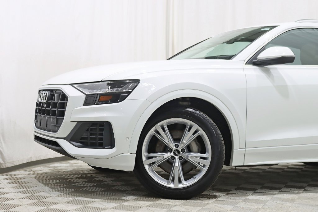 Used 2023 Audi Q8 Prestige AWD/4WD image 2