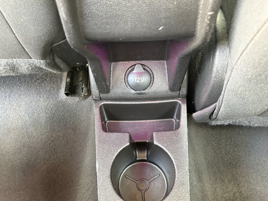 Used 2019 Ford Fiesta SE w/ Equipment Group 201A FWD image 4