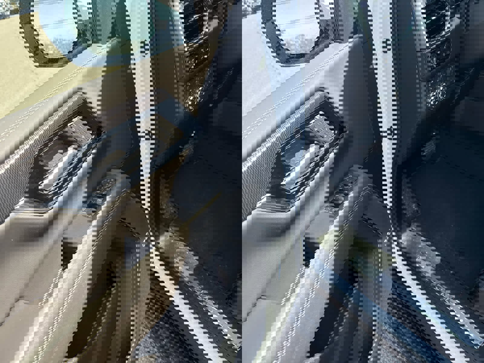 New 2026 GMC Yukon Elevation w/ Elevation Premium Package image 13