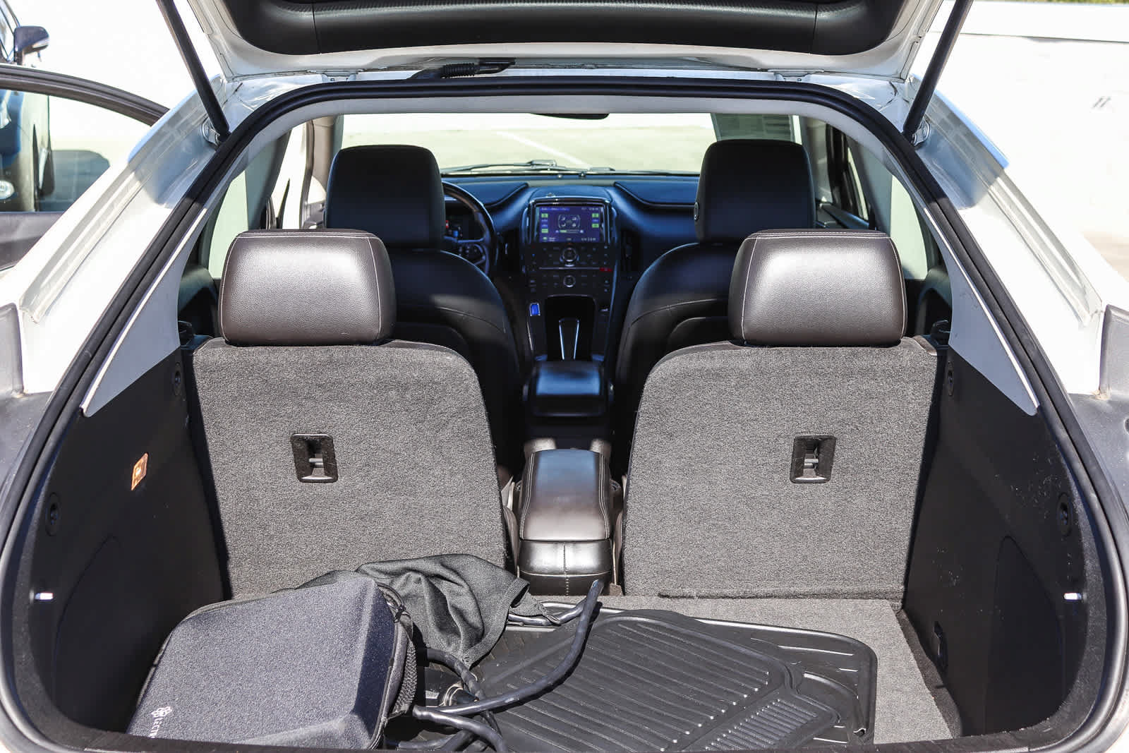 Used 2013 Chevrolet Volt Premium w/ Premium Trim Package FWD image 28