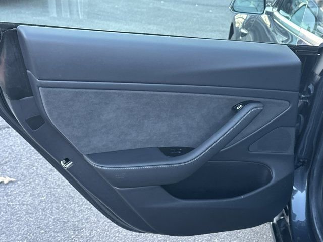 Used 2020 Tesla Model 3 Performance image 26