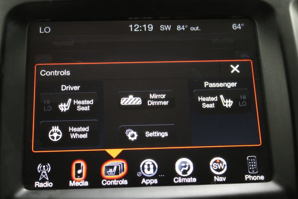 Used 2016 Jeep Cherokee Limited AWD/4WD image 34
